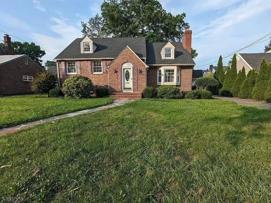 421 Wayne Ter, Union Twp.