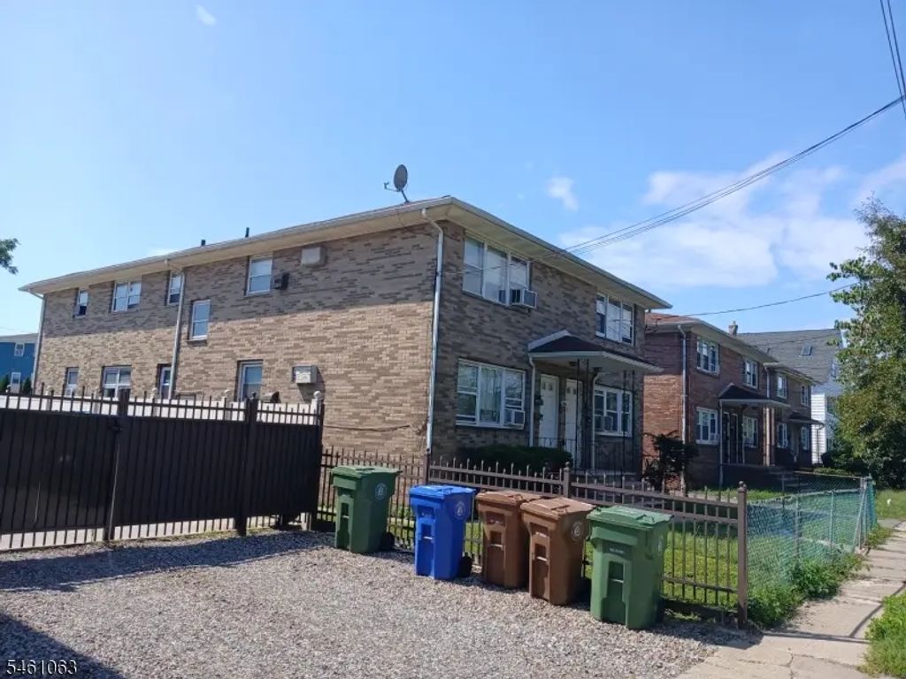 3016 S Wood Ave, Linden City