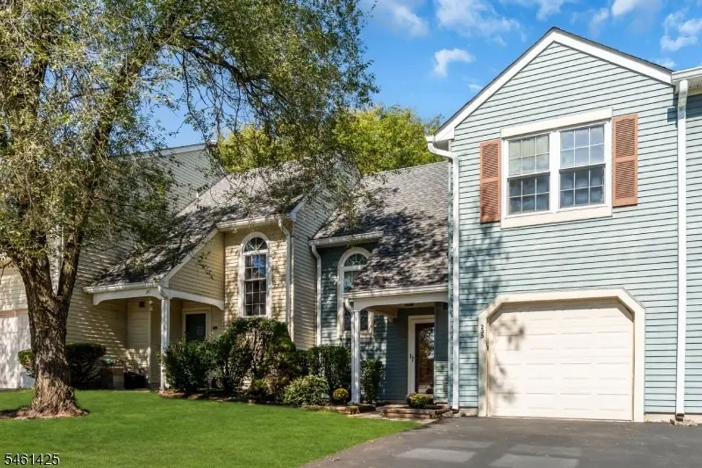 235 Mcauliffe Ct, Franklin Twp.