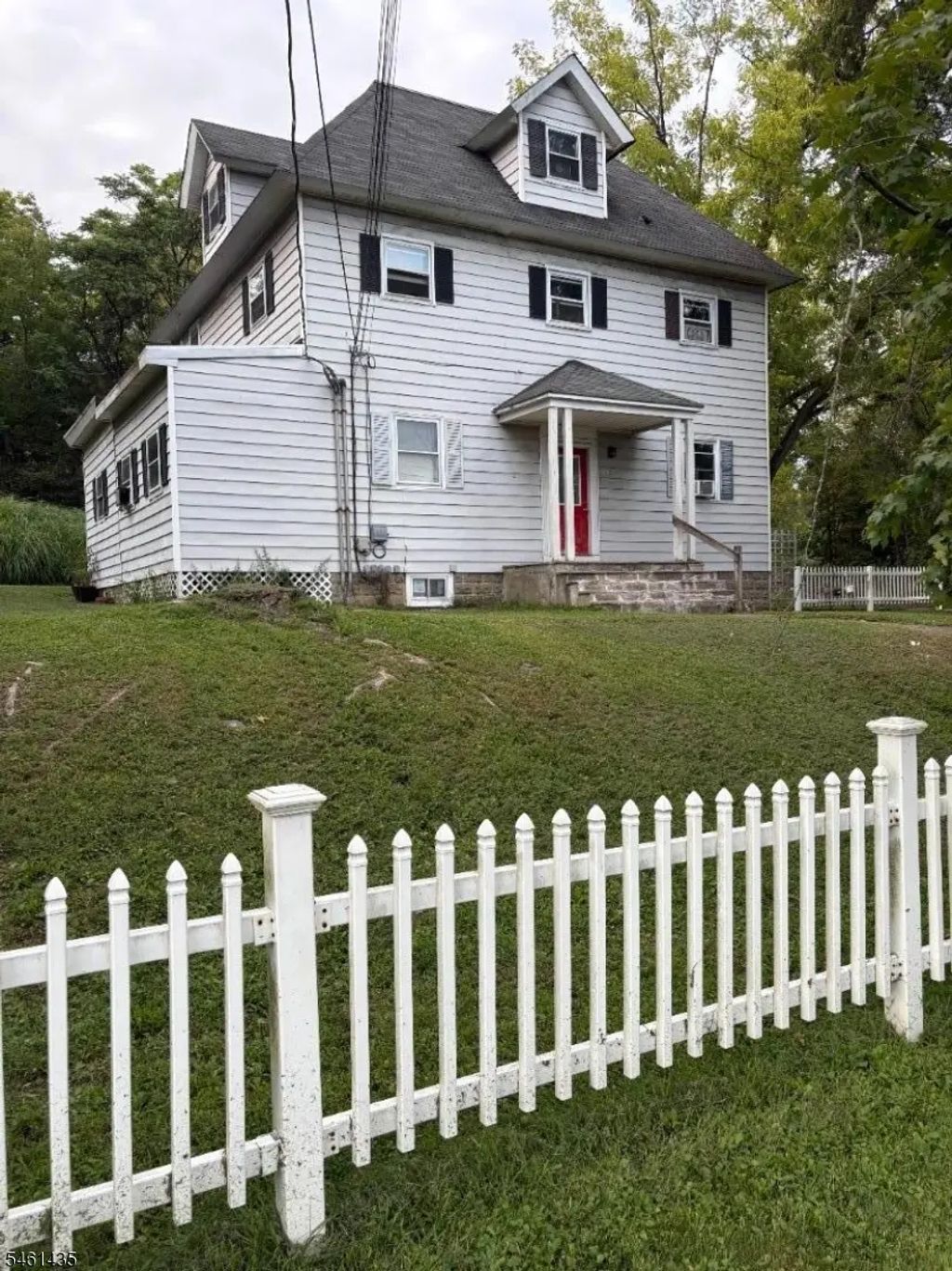 12 Loomis Ave, Sussex Boro