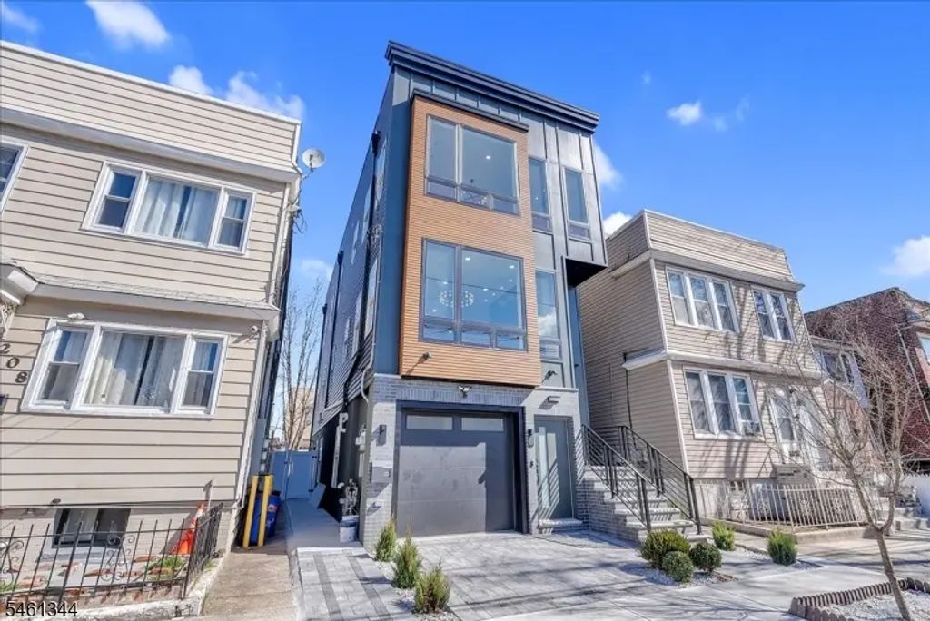 206 Clendenny Ave, Jersey City