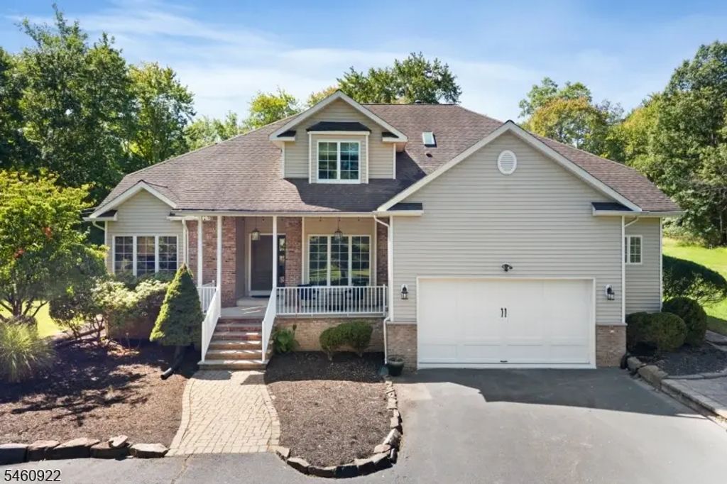 8 Rock Mill Run, Montgomery Twp.