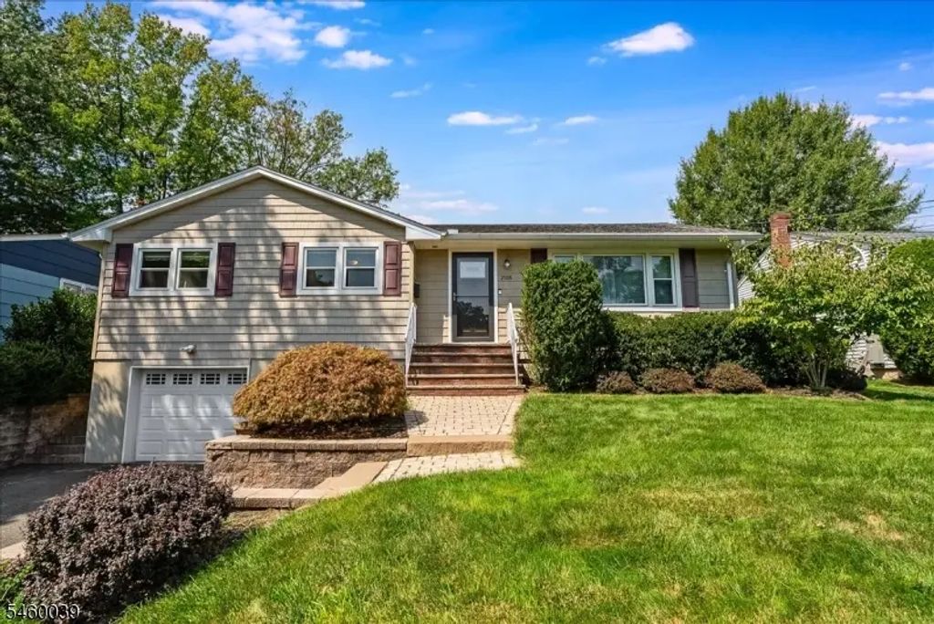 2105 Maple View Ct, Scotch Plains Twp.