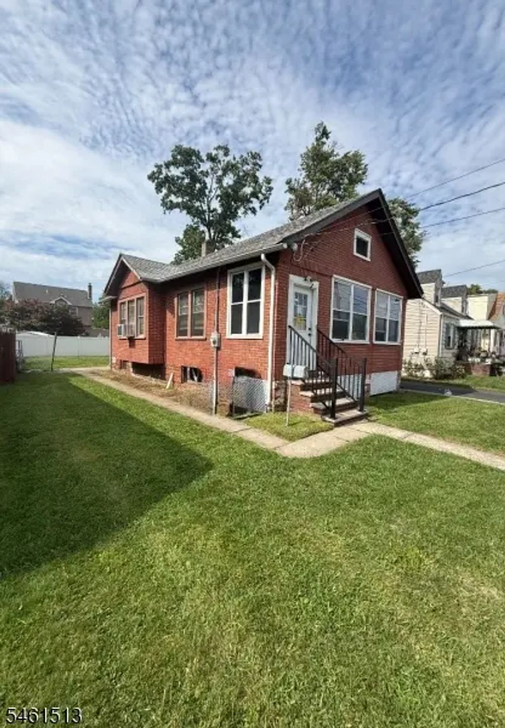 17 W Park Ave, Woodbridge Twp.