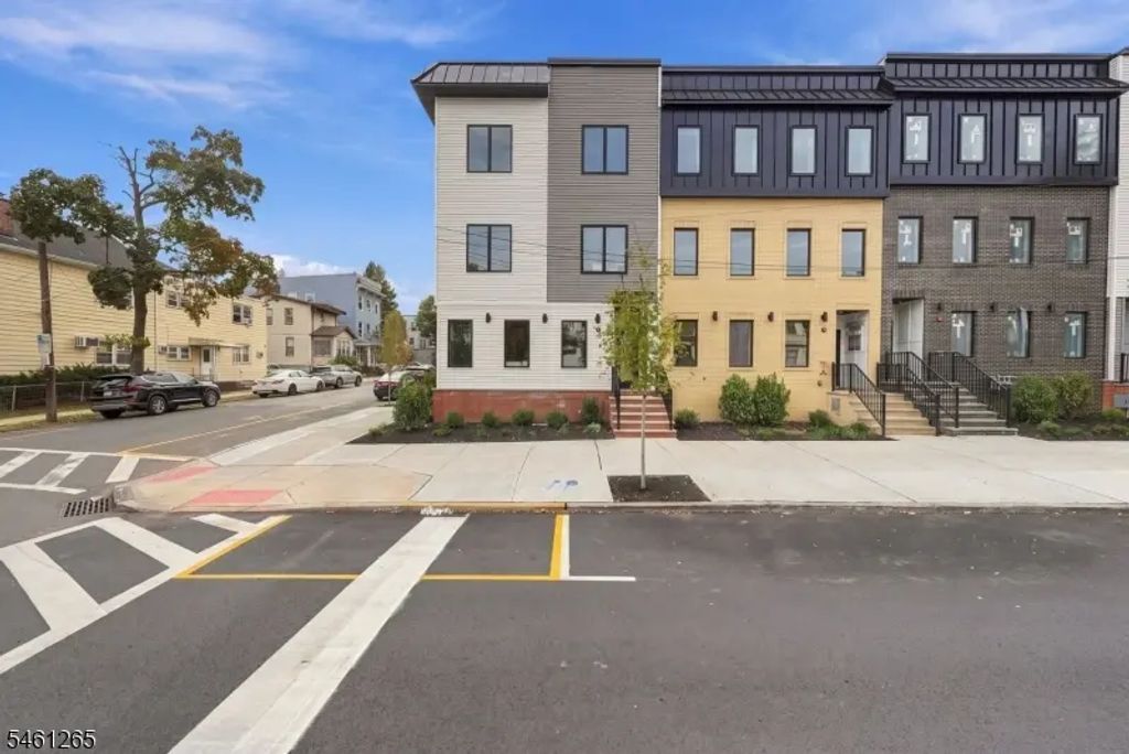 500 Davis Ave, Harrison Town