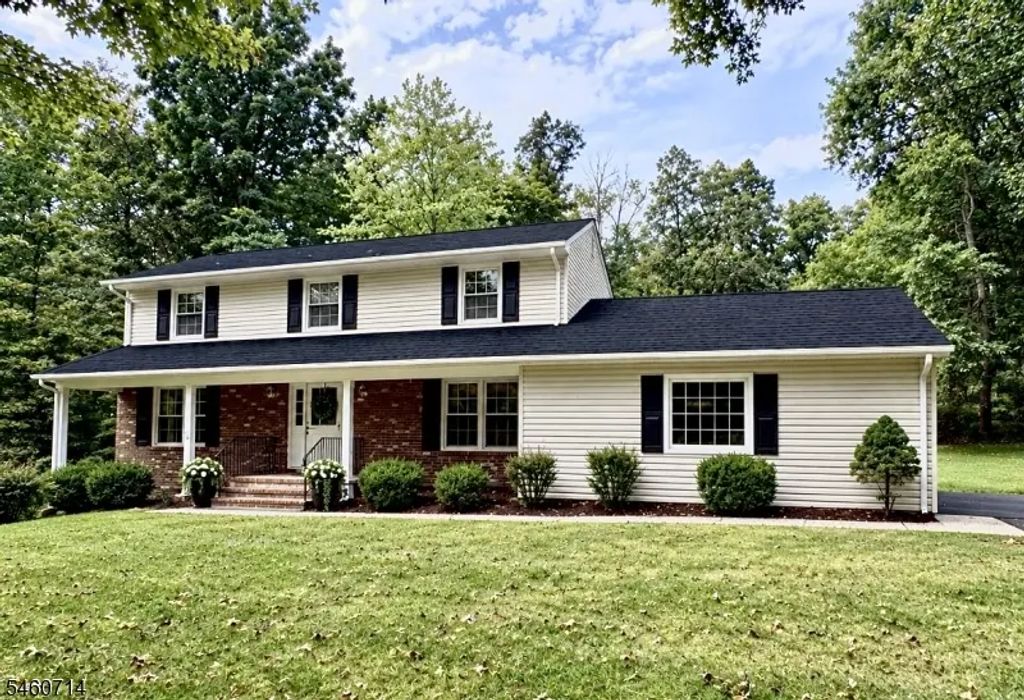 4 Tracey Ln, Sparta Twp.