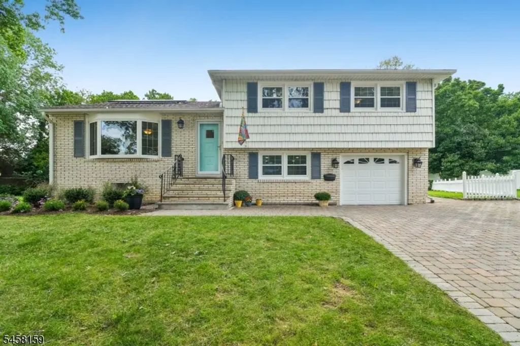 49 Skyview Rd, Bloomfield Twp.