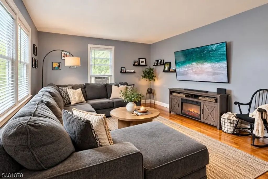 372 South Union Ave, Cranford Twp.
