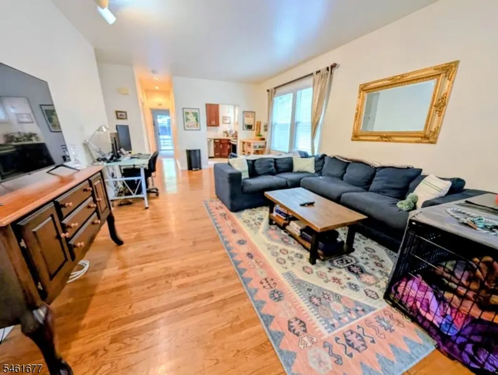 36 Phoenix Ave, Morristown Town