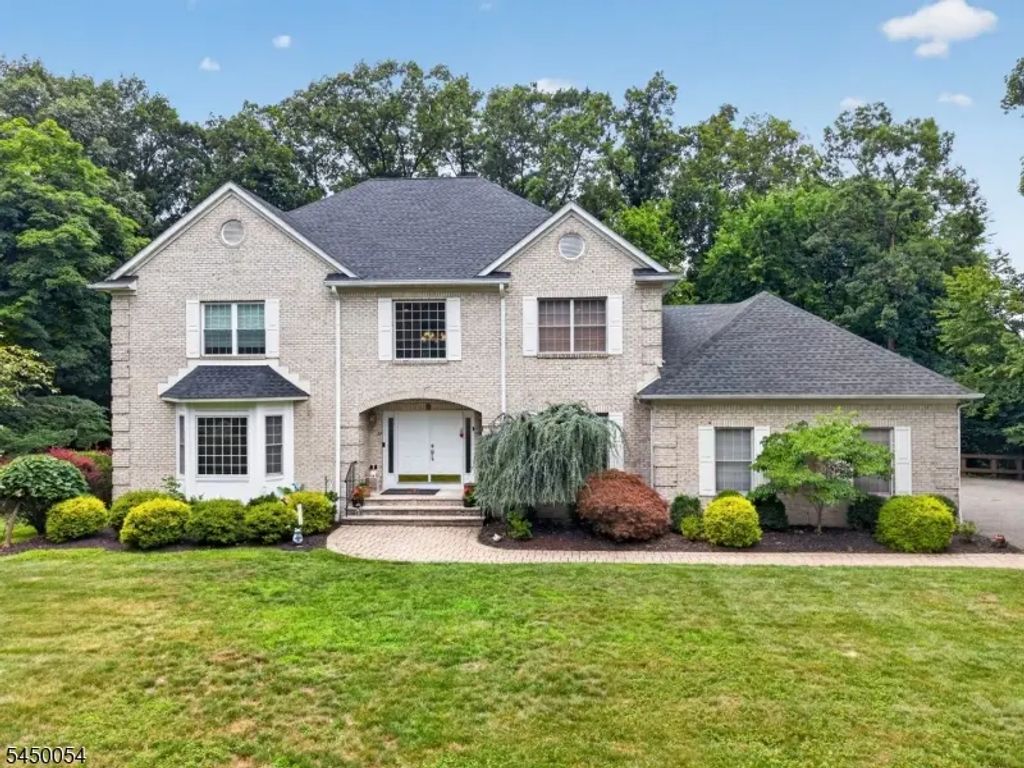 22 Jarombek Dr, Montville Twp.