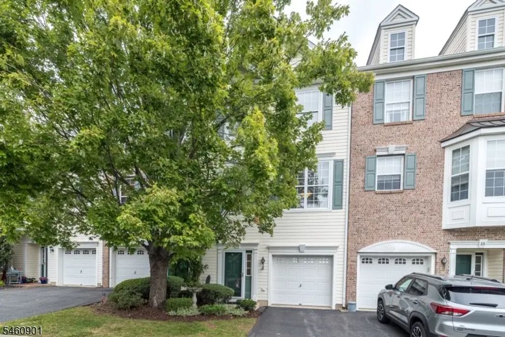 13 Hope St, Lopatcong Twp.
