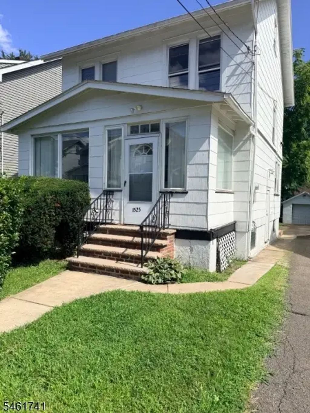 1525 Bond St, Hillside Twp.