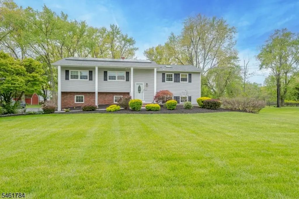 455 Township Line Rd, Montgomery Twp.