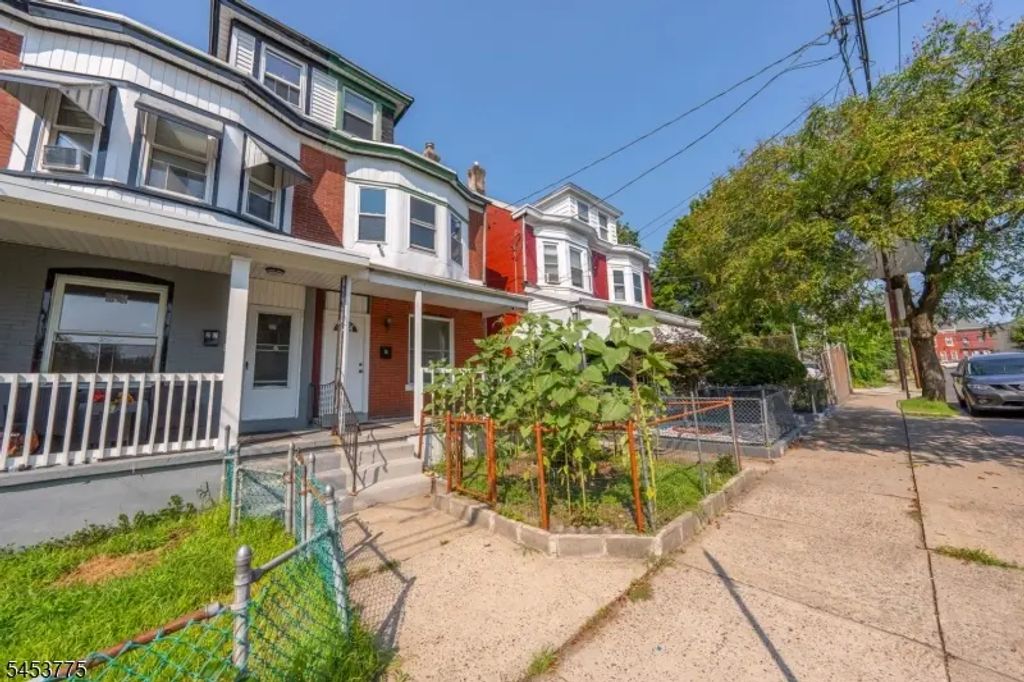 25 Evans Ave, Trenton City