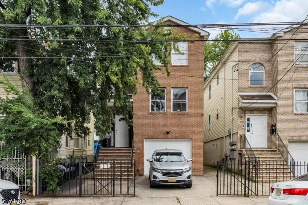 914 S 18th St, Newark City