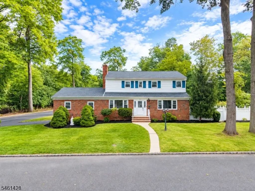 288 Corbett Pl, North Plainfield Boro