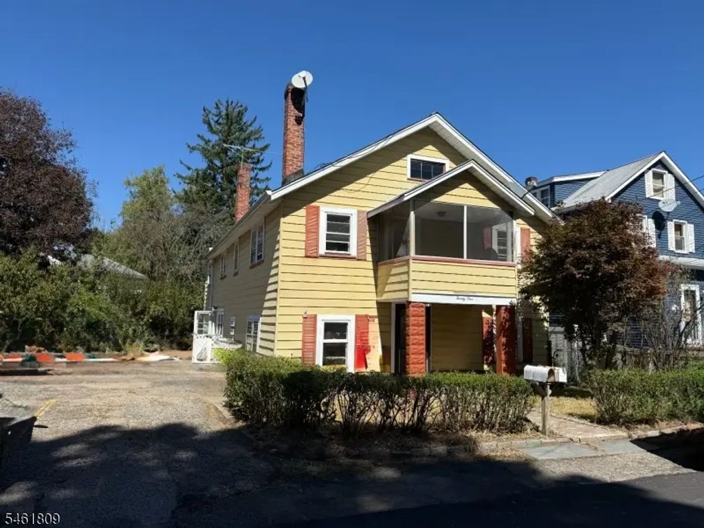 15 Brook St, Rockaway Boro