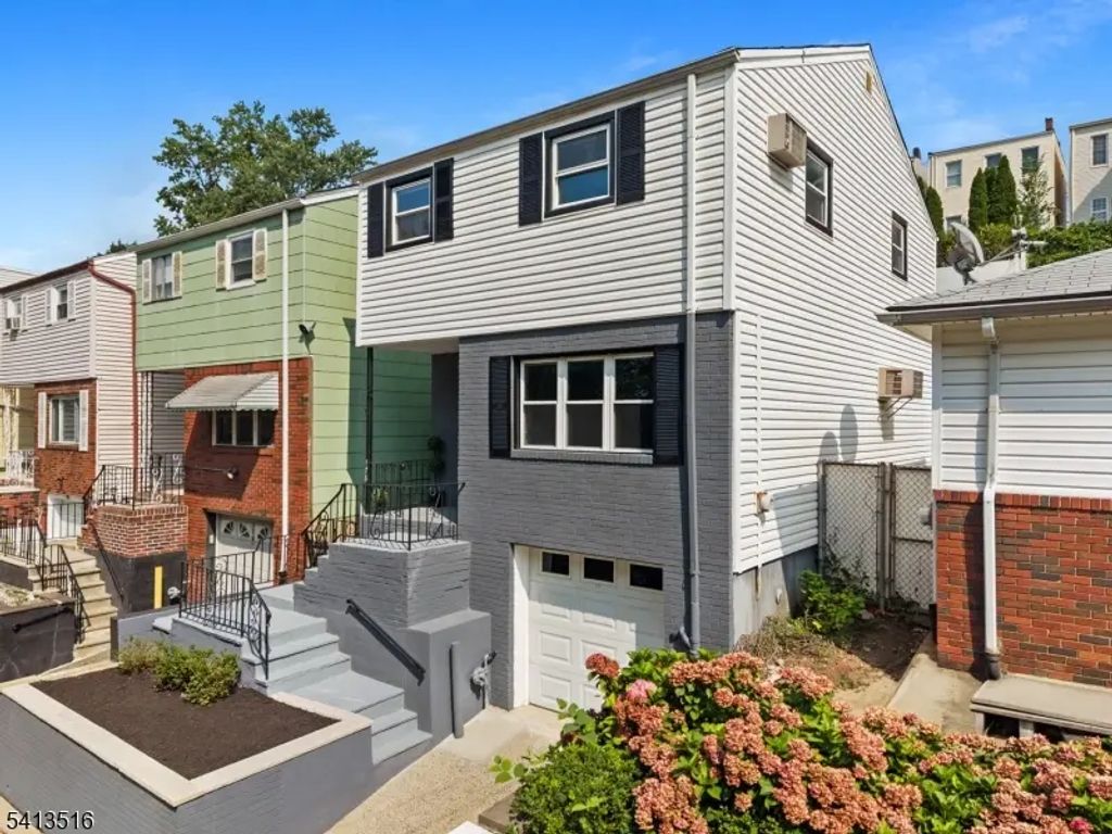 174 Terrace Ave, Jersey City