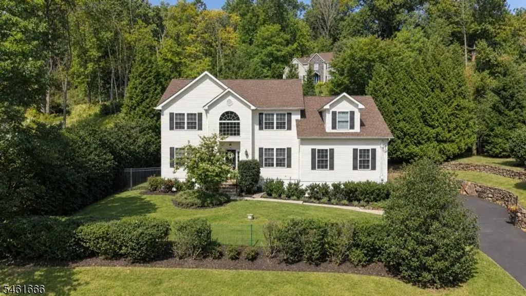 94 Cregar Rd, High Bridge Boro