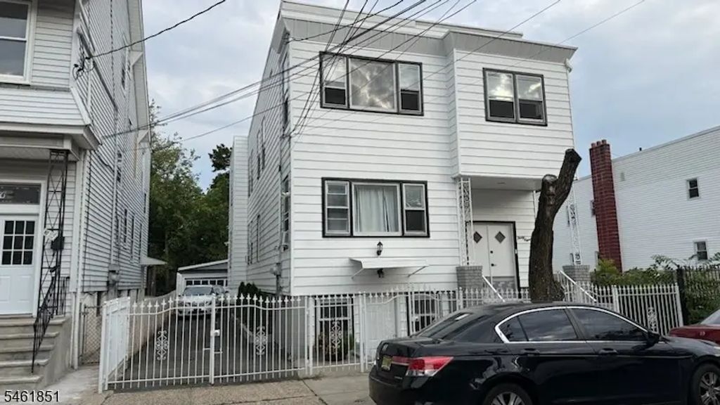 38 Smith St, Newark City
