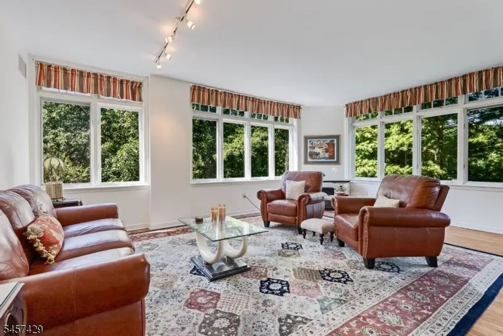 616 S Orange Ave, 4d, Maplewood Twp.