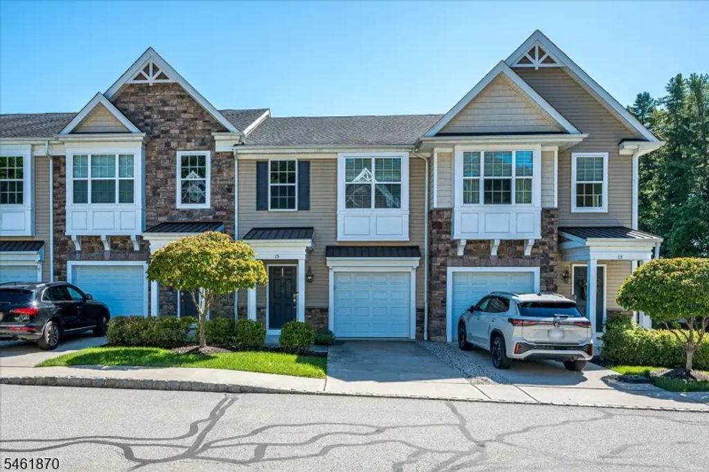 15 Bahr Cir, Verona Twp.