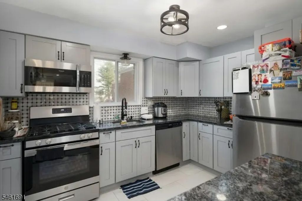 180 Littleton Rd, Parsippany-Troy Hills Twp.