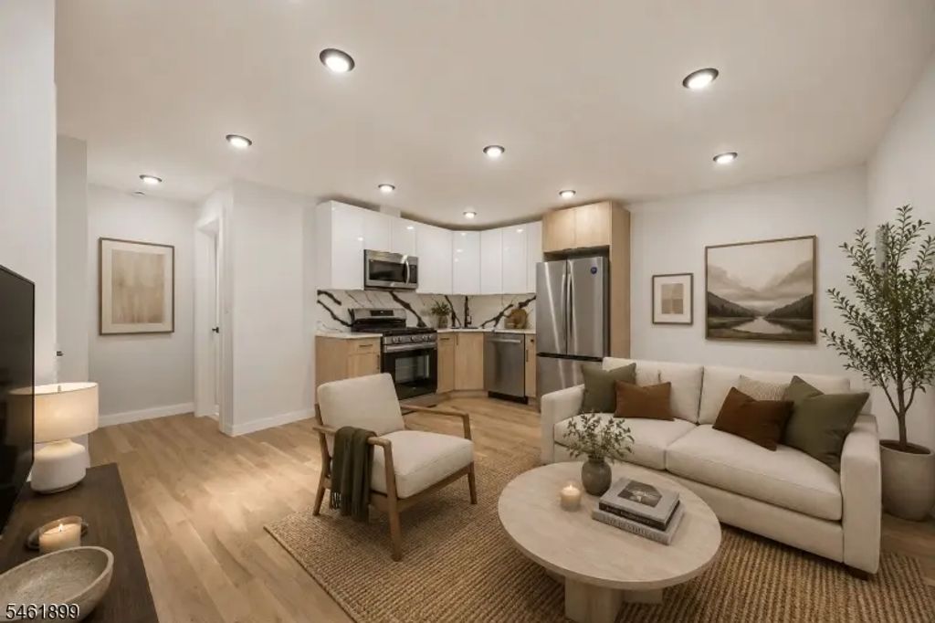 294 Hoboken Ave, Jersey City