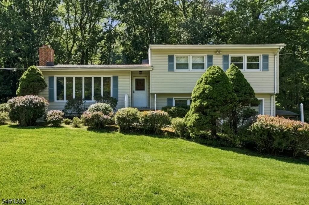 87 Orion Rd, Berkeley Heights Twp.