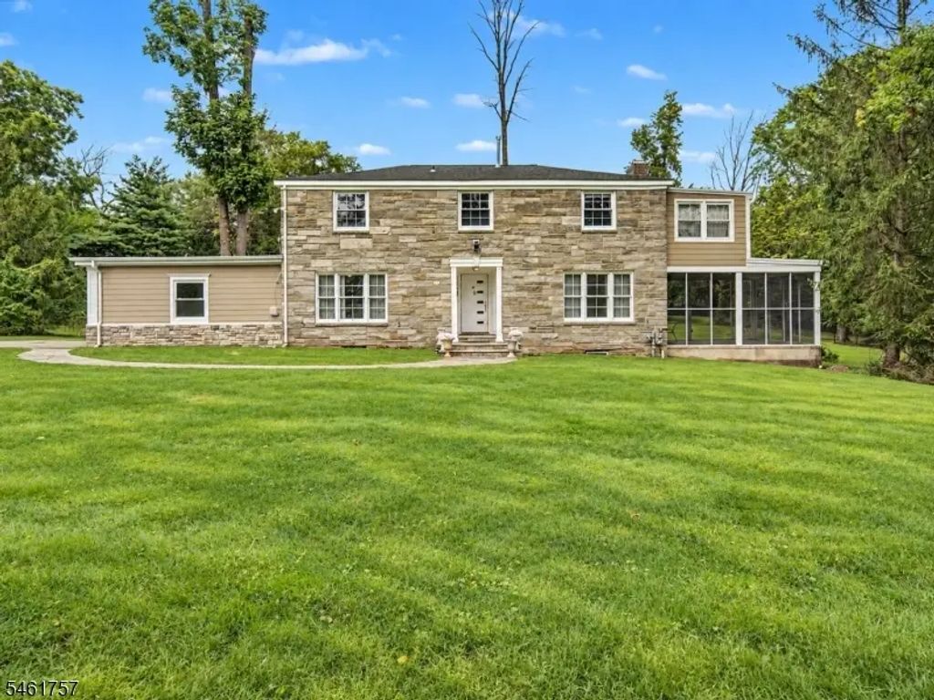 396 New Dover Rd, Woodbridge Twp.