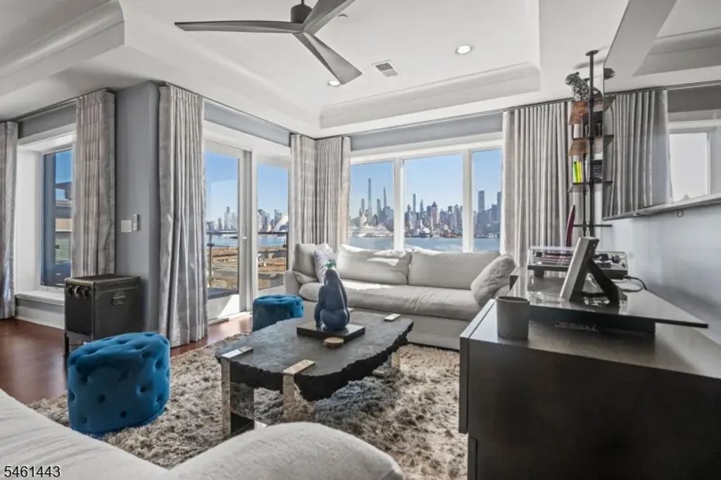 100 Eton Row, Weehawken Twp.