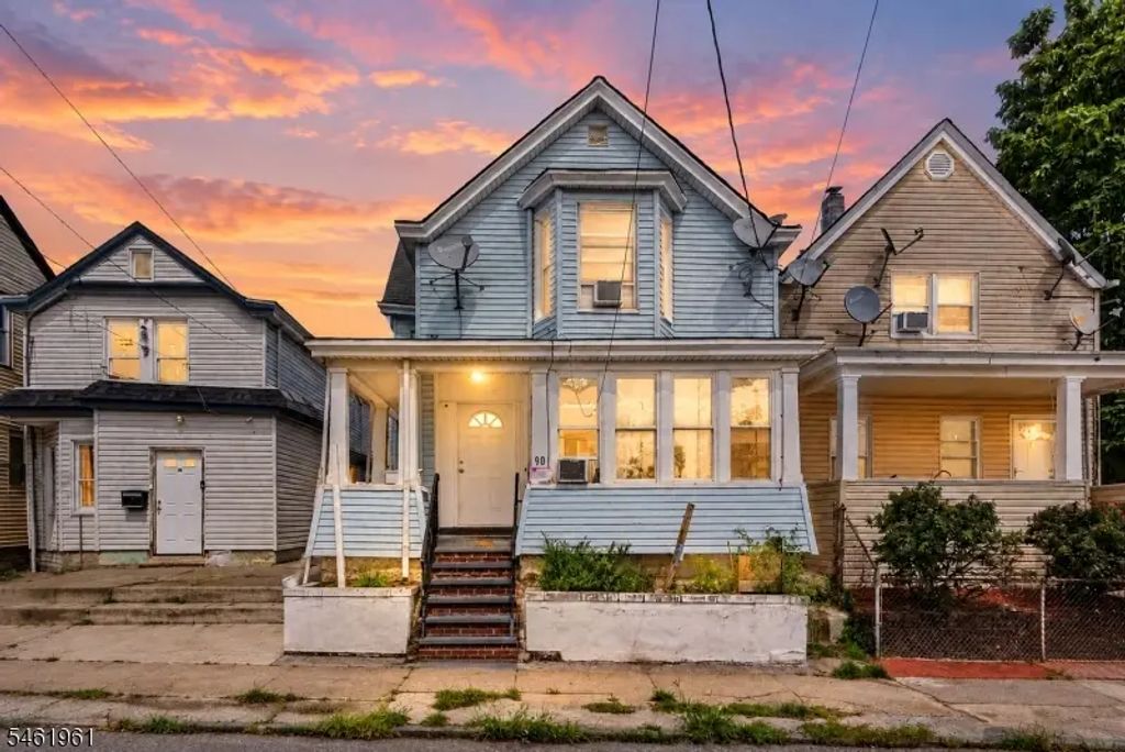 90 Manchester Ave, Paterson City