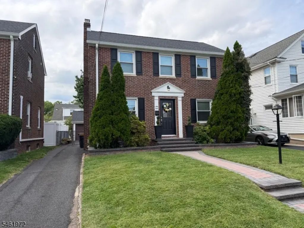830 Travers St, Union Twp.