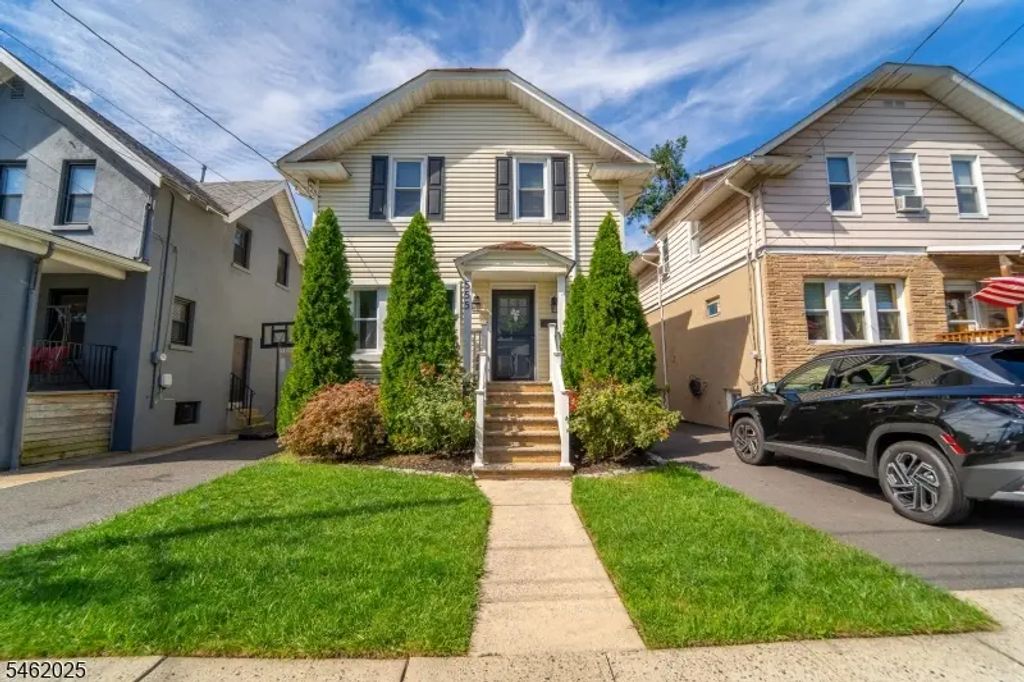 555 E Maple Ave, Woodbridge Twp.