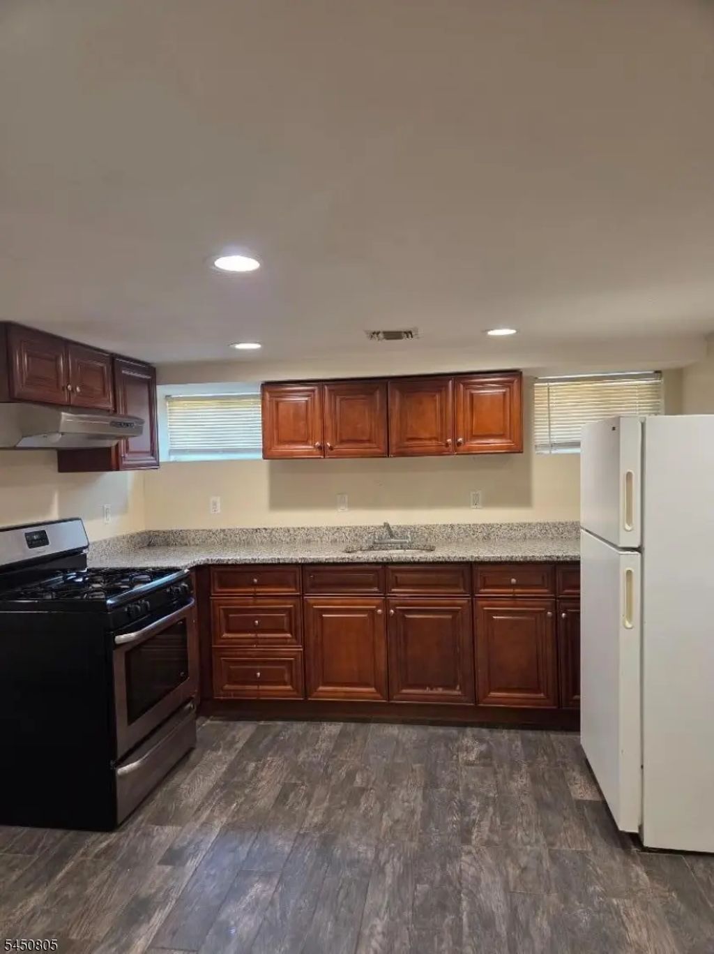 130 N 5th, Paterson City