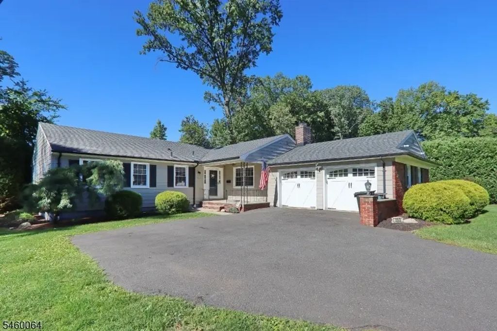293 Cherry Hill Rd, Mountainside Boro