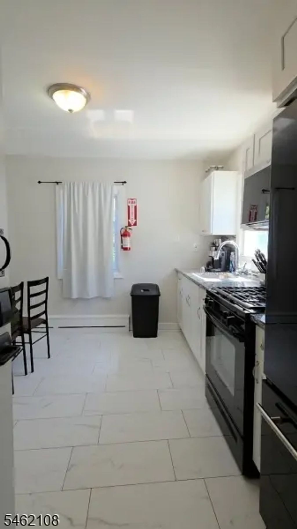 233 Pine St, Elizabeth City