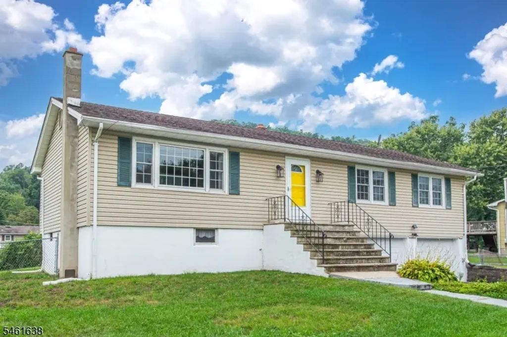 29 Thistle Ave, Vernon Twp.