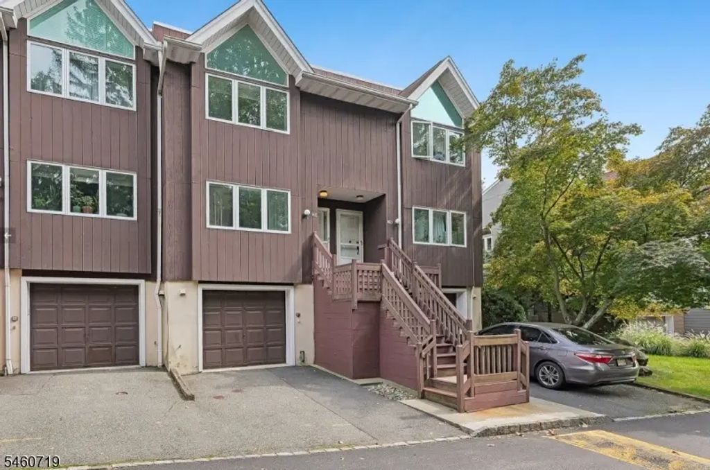 161 Marion Dr, West Orange Twp.
