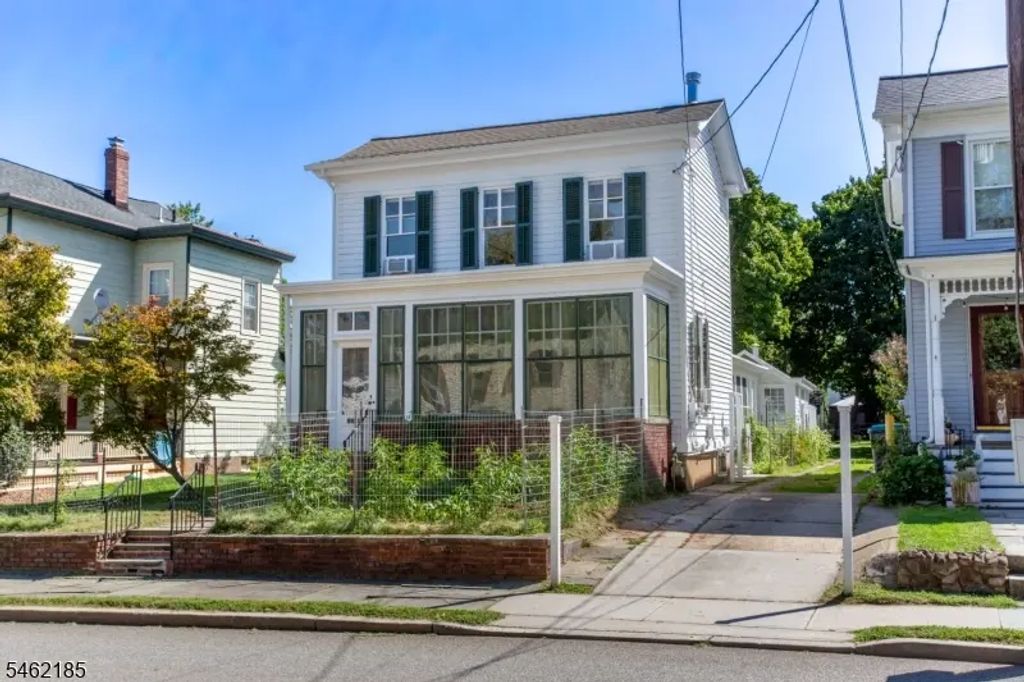 31 E Main St, Flemington Boro