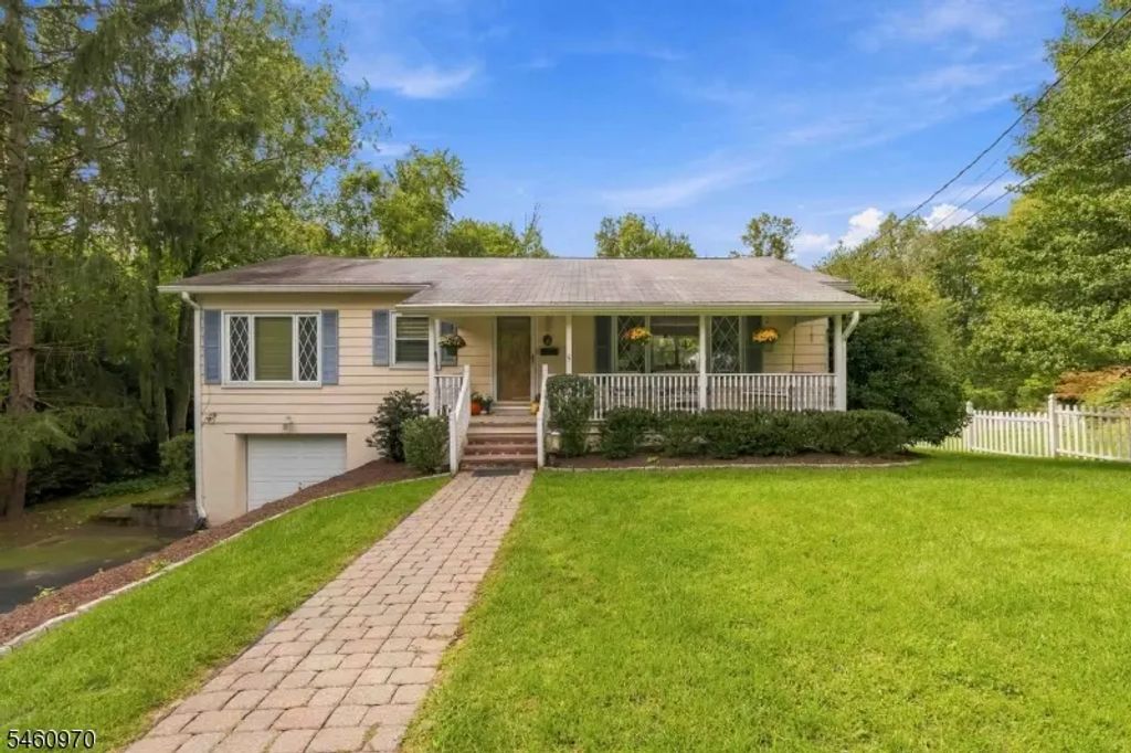 16 Prospect Pl, Morris Twp.