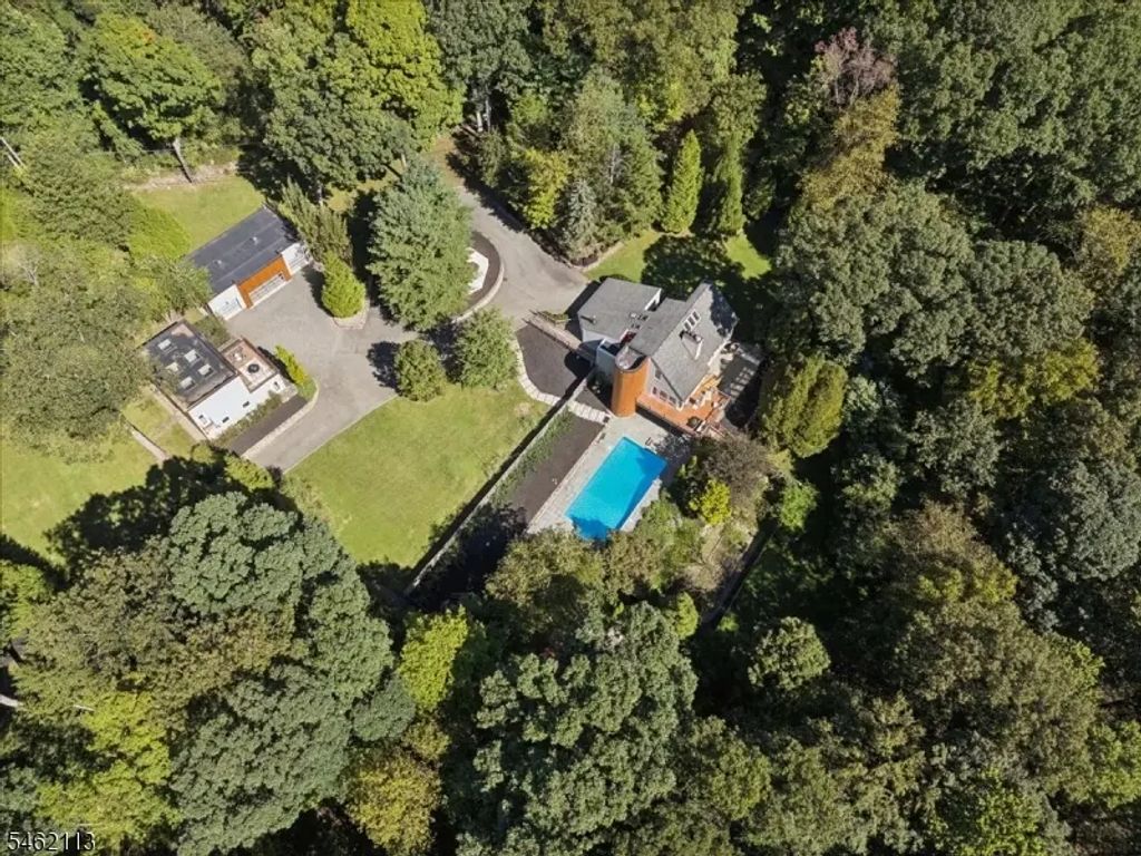 29 Stephens Mill Rd, Mount Olive Twp.