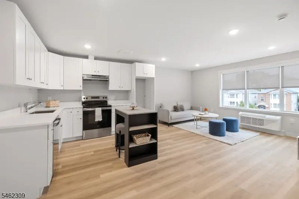449 Washington St, Newark City