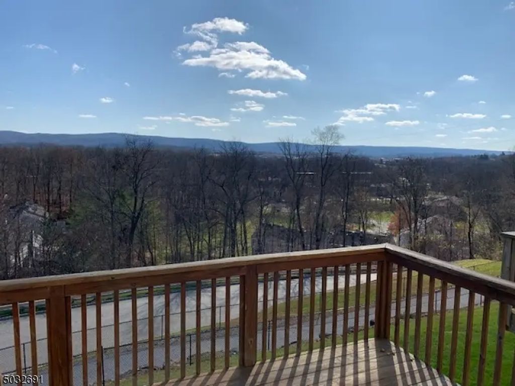 13 Kristen Ct, Hardyston Twp.