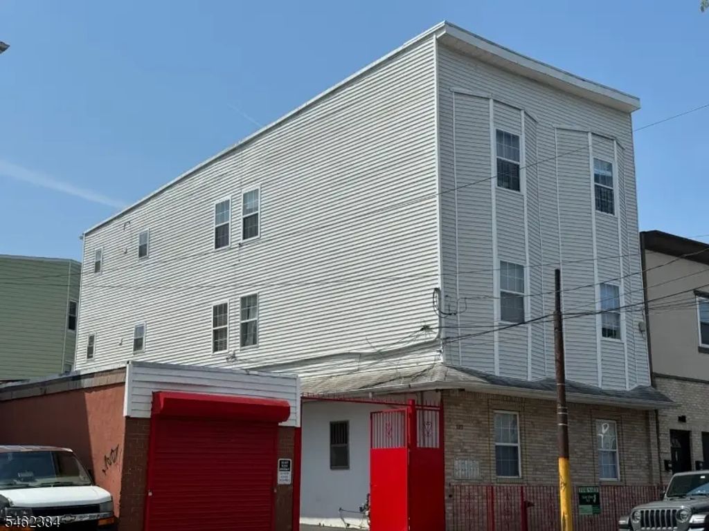 109-111 Fleming Ave, Newark City
