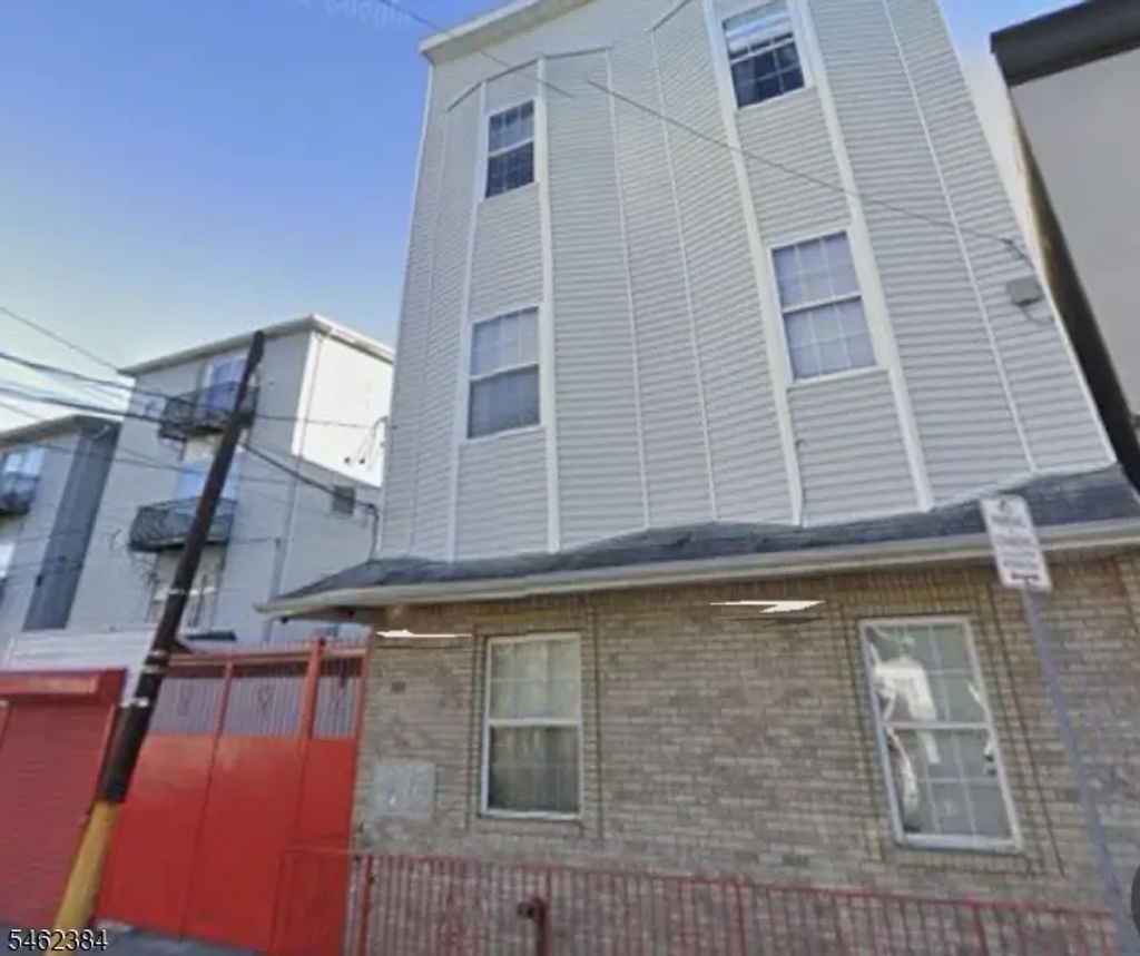 109-111 Fleming Ave, Newark City
