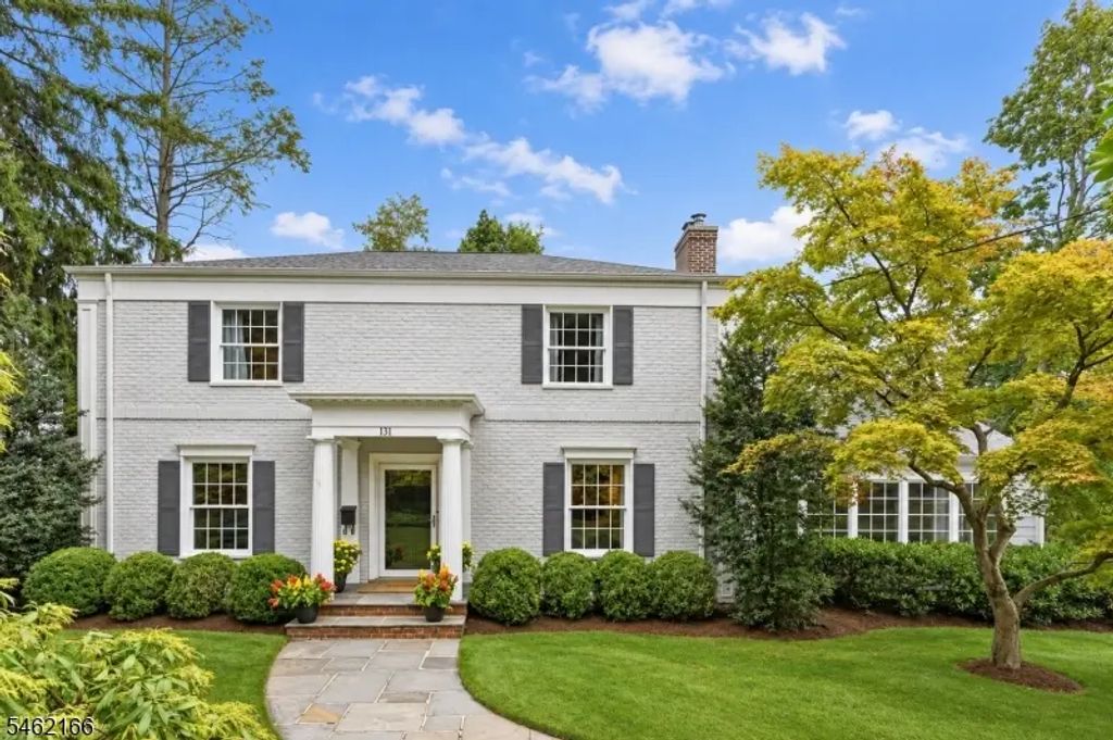 131 Woodland Road, Madison Boro