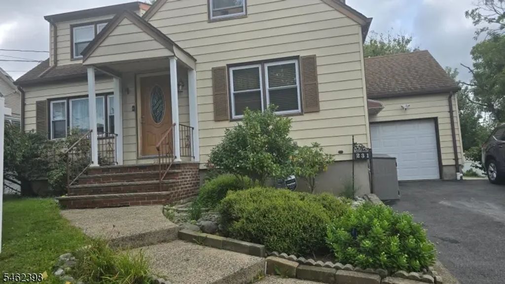231 Globe Ave, Union Twp.