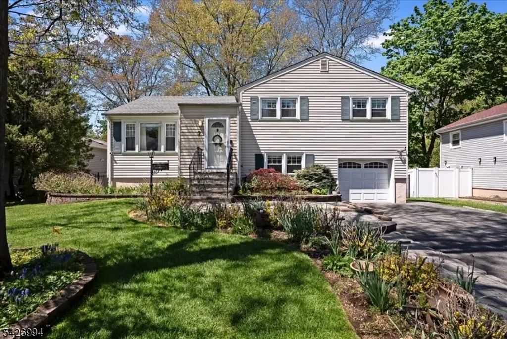 7 Rutgers St, West Orange Twp.