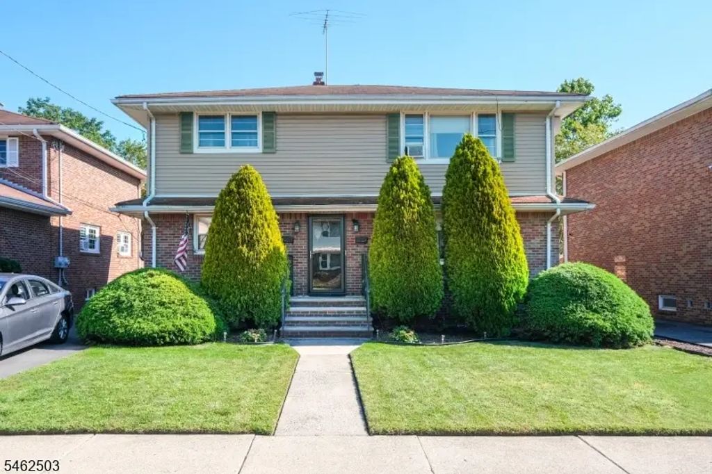 34 Cottage Pl, Garfield City